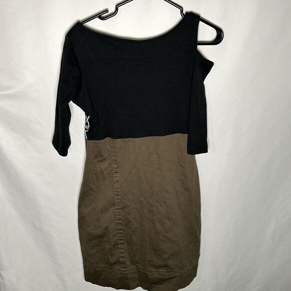 Schwiing dresses - Picture 4 of 4